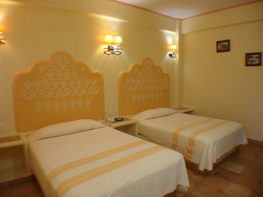 Hotel Maria Mixteca Санта Крус Уатулко Екстериор снимка