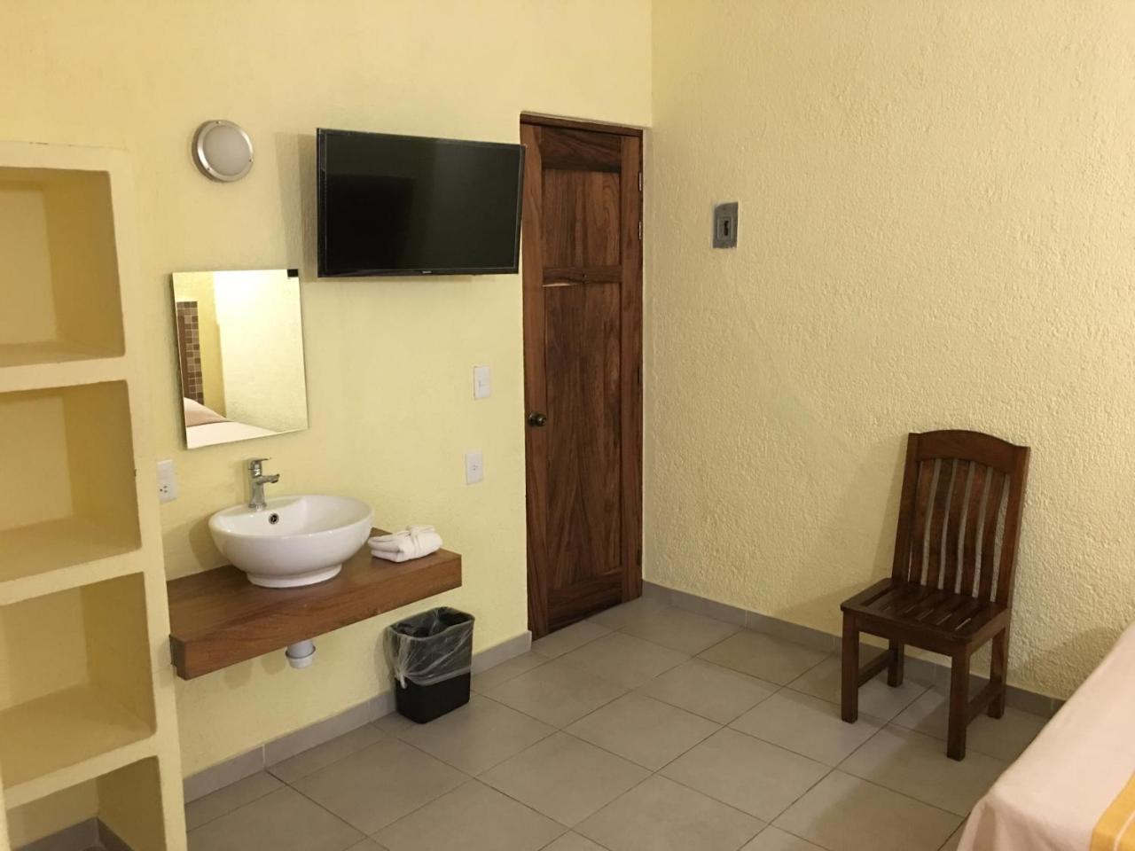 Hotel Maria Mixteca Санта Крус Уатулко Екстериор снимка